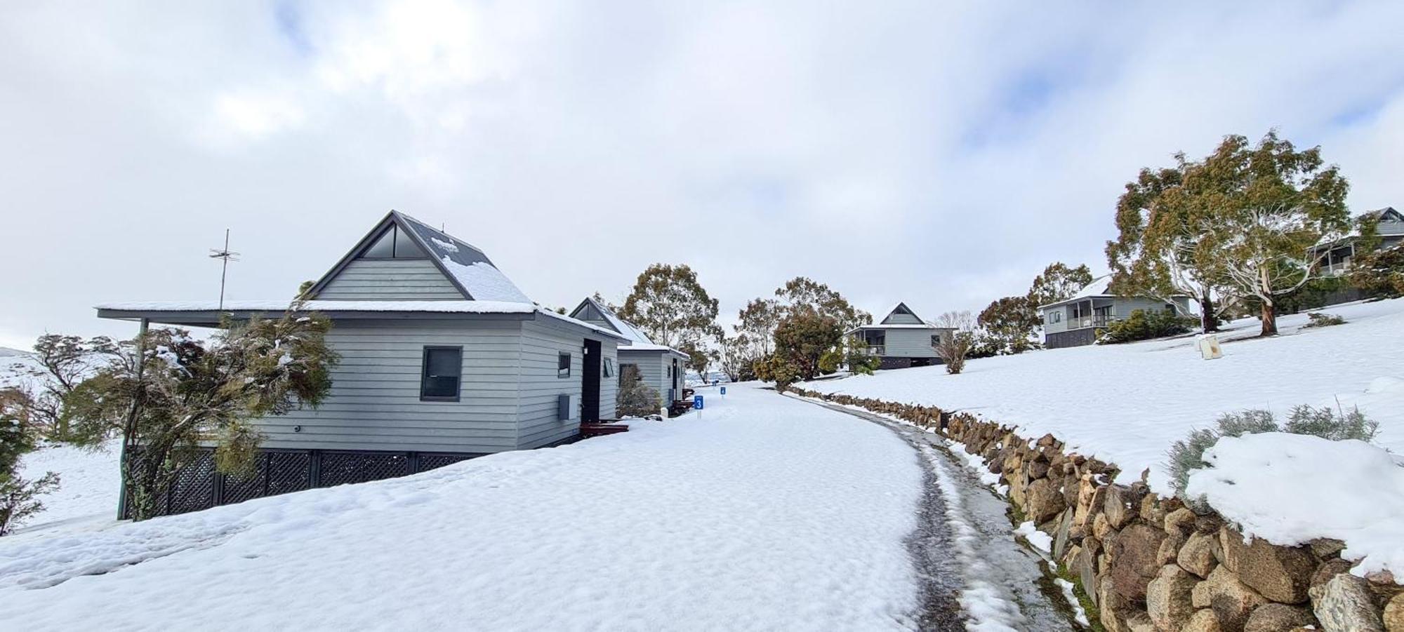 Adventist Alpine Village Jindabyne Buitenkant foto