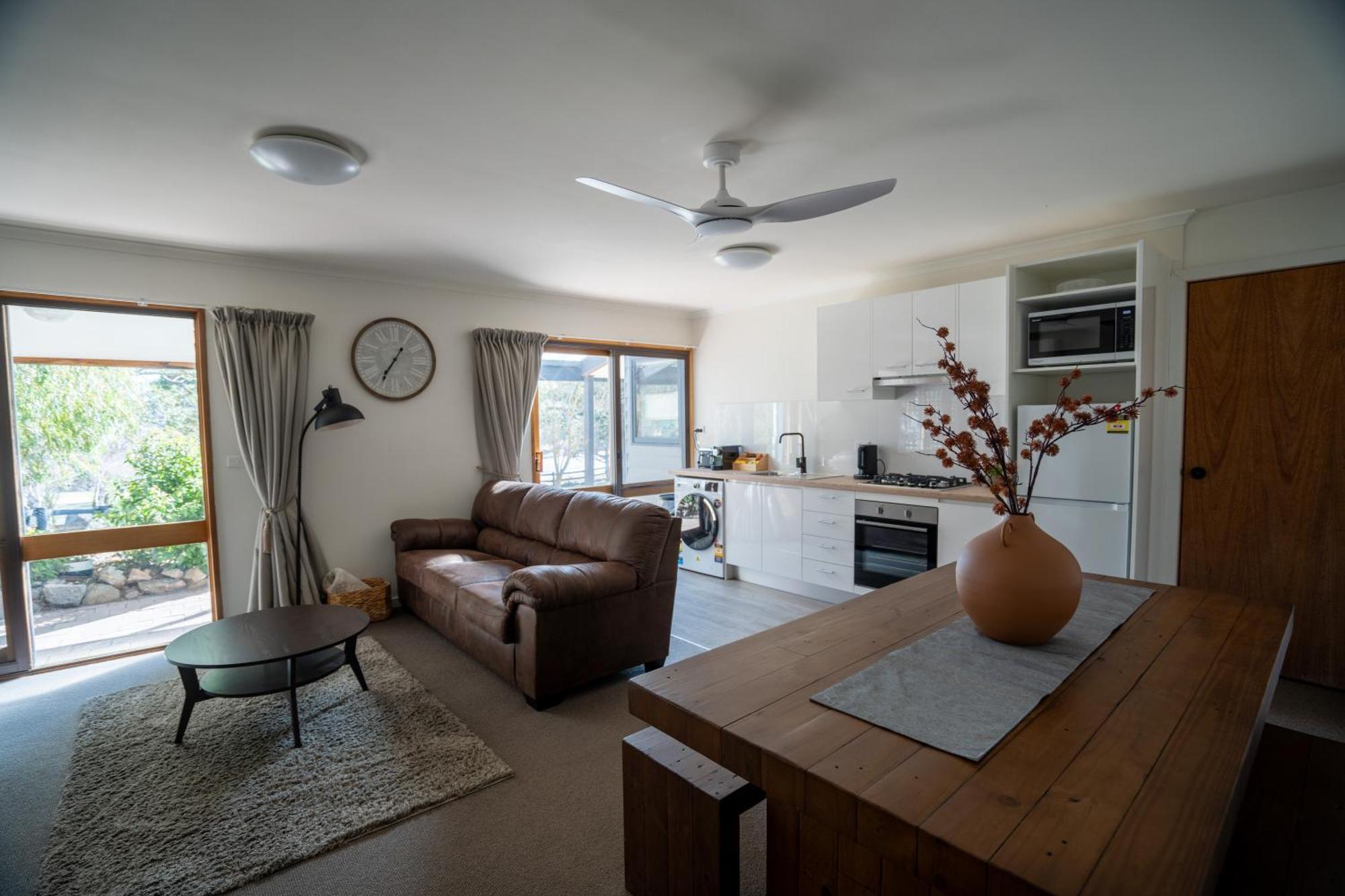 Adventist Alpine Village Jindabyne Buitenkant foto