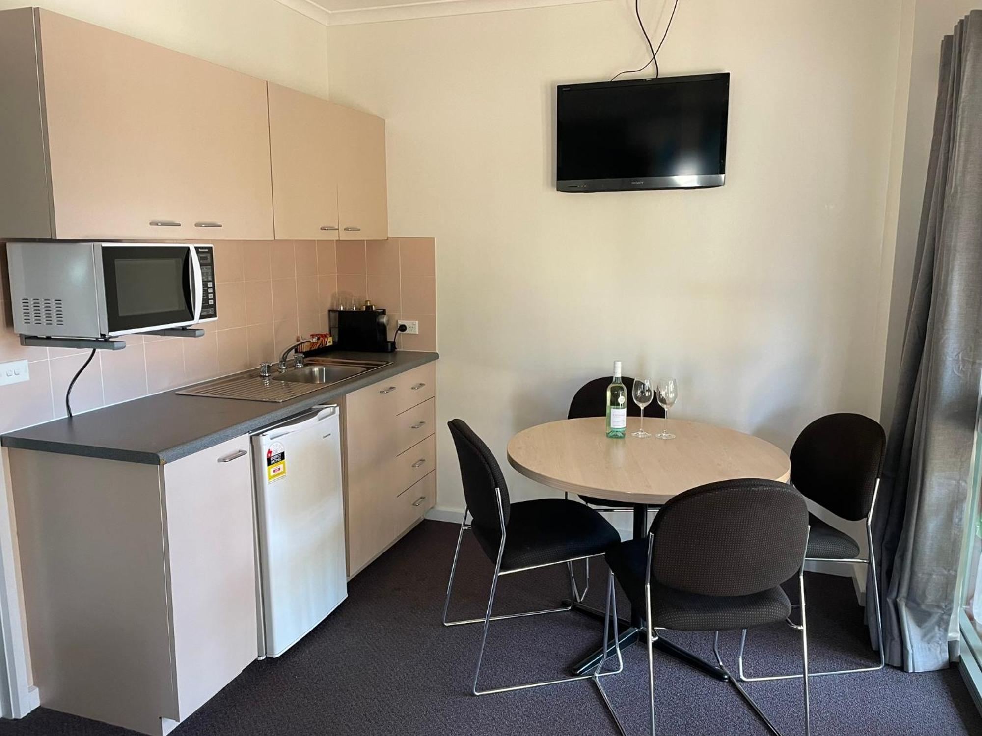 Adventist Alpine Village Jindabyne Buitenkant foto